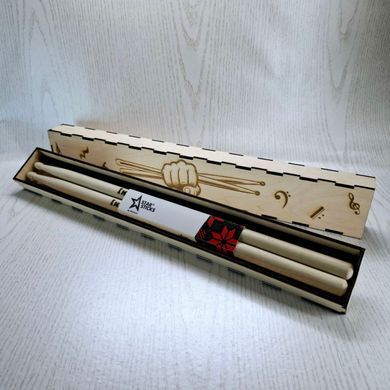 Подарунковий футляр для барабанних паличок StarSticks з принтом — стильна упаковка для справжнього барабанщика